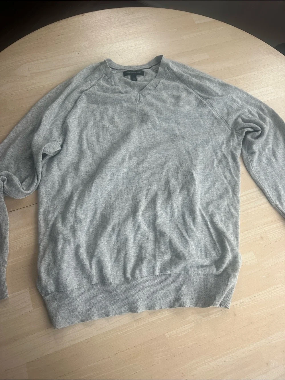 Banana Republic Men's Heather Gray V-Neck Sweater